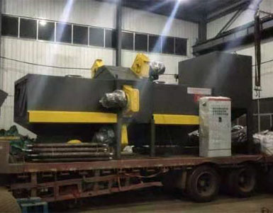 河南防腐拋丸機已發貨，六臺拋丸器的通過式拋丸清理機